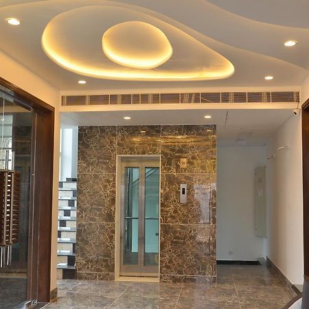 Hotel Bellevue Inn Gangānagar Екстериор снимка