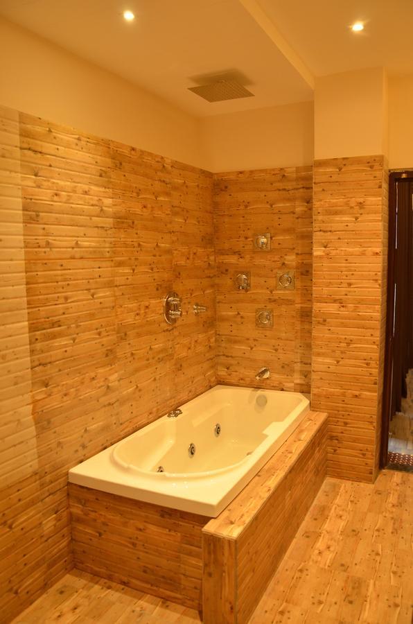 Hotel Bellevue Inn Gangānagar Стая снимка