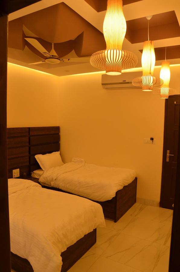 Hotel Bellevue Inn Gangānagar Екстериор снимка