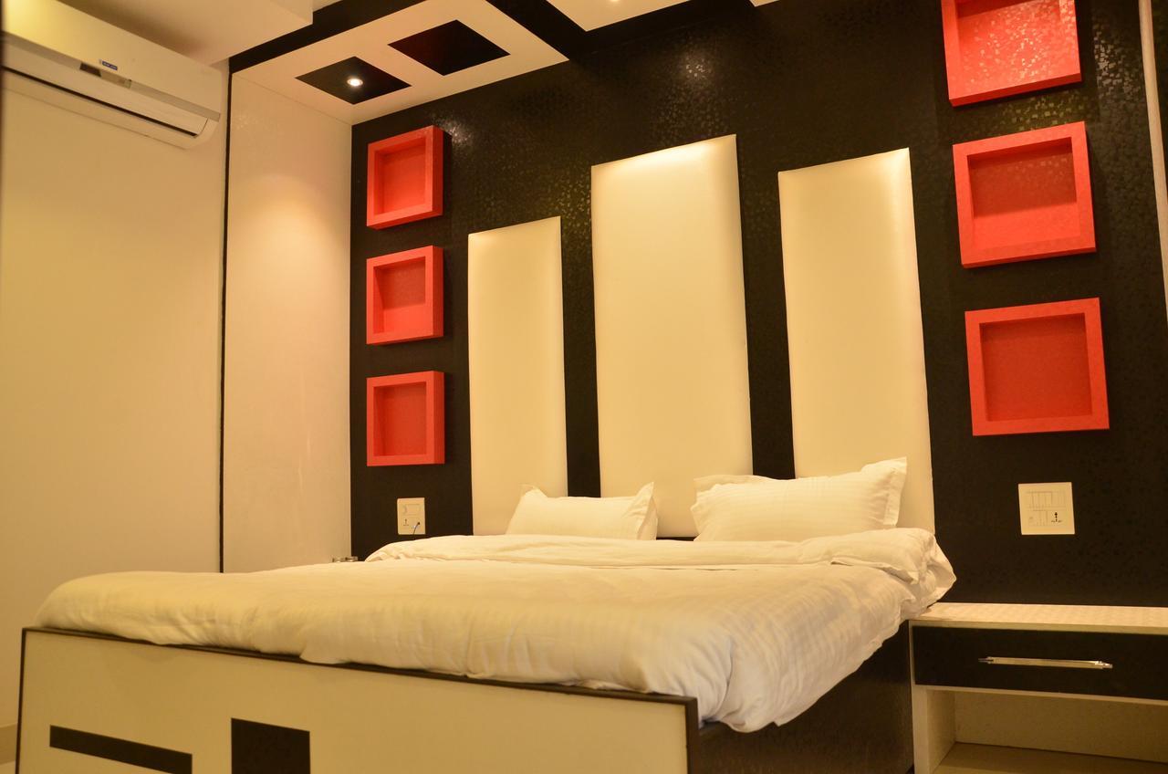 Hotel Bellevue Inn Gangānagar Стая снимка