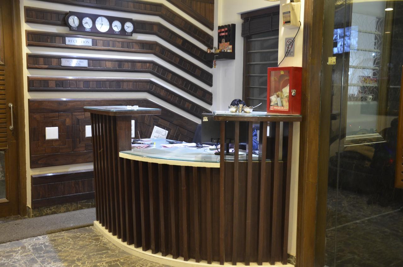 Hotel Bellevue Inn Gangānagar Екстериор снимка